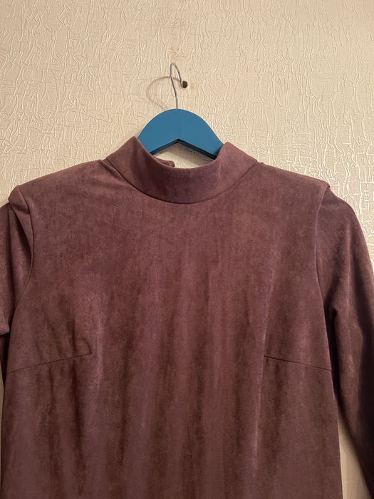 Нова жіноча сукня в трендовому кольорі,приємний матеріал