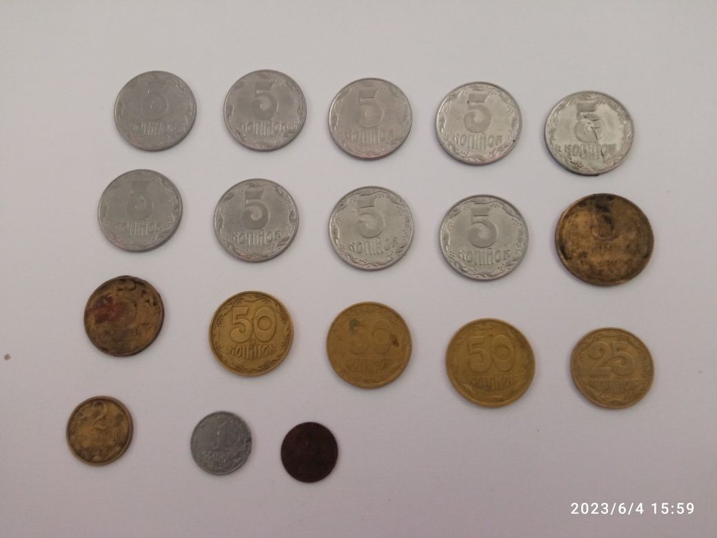 Продам монети до 2000 і з СССР