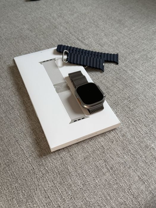 Apple Watch Ultra 2 (2024)- Caixa 49mm em Titânio