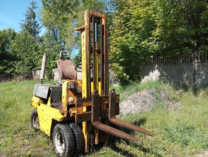 Wózek widłowy GPW  2007P, PERKINS 3P, DIESEL