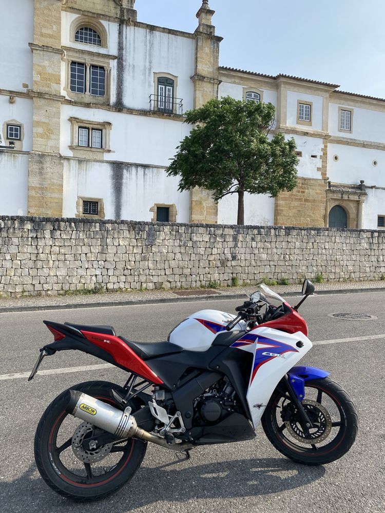 Honda cbr 125 ano 2013