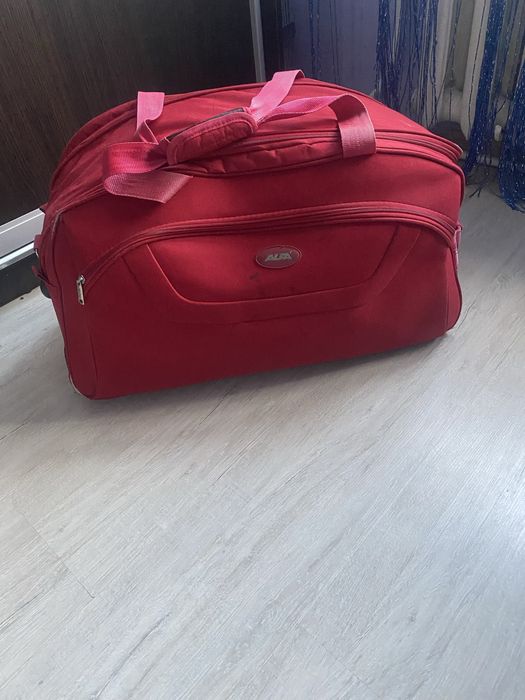 Валіза на колесах