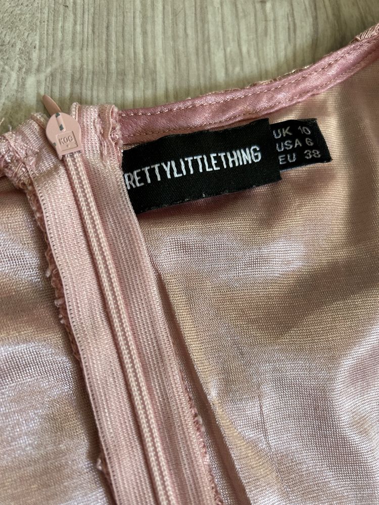 Sukienka koronkowa prettylittlething 38