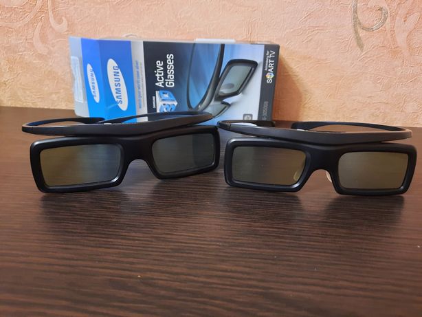 Продам 3D очки (2 шт.)