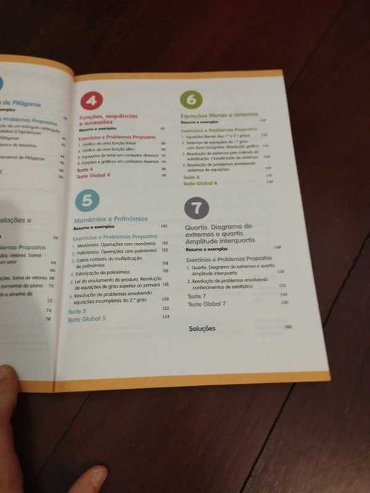 Livro "Exercícios de Matemática" 8° ano