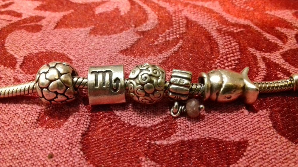 Conta da Pulseira Pandora signo escorpião