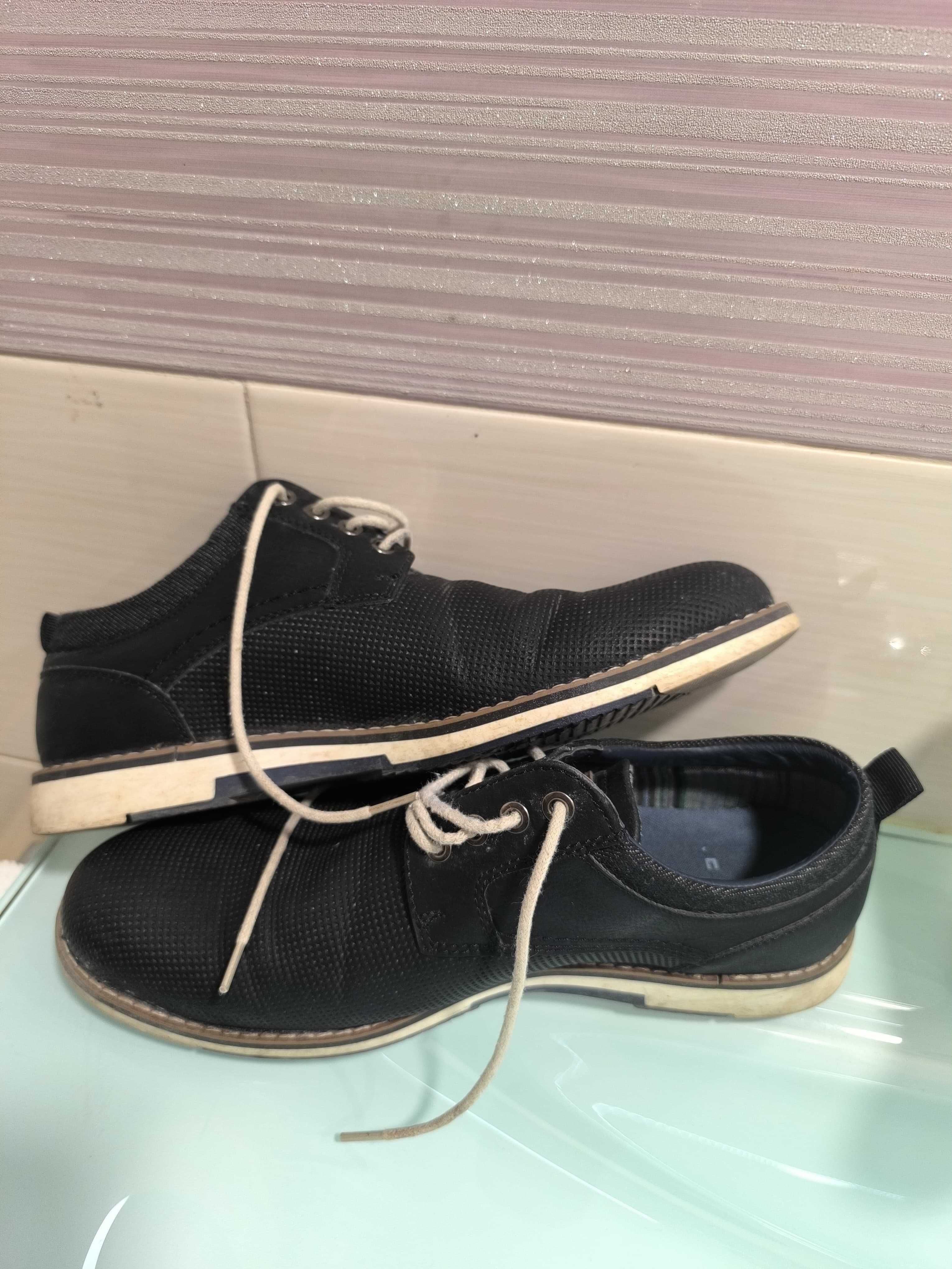 Sapatos impecáveis Nº41