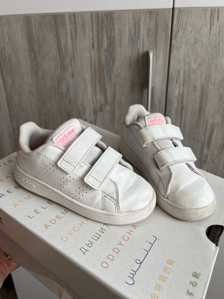 Продам кросівки дитячі Adidas 24
