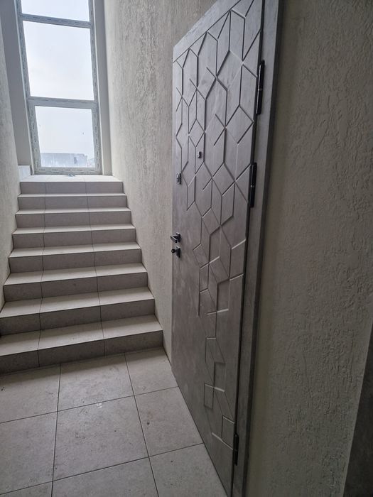 3х  кімнатна квартира  м.Снятин