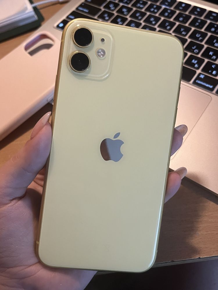 Iphone 11 – 128 gb, 76%. Під відновлення