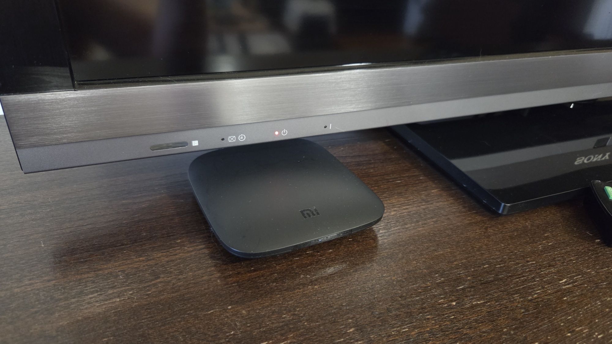 Telewizor LED Sony KDL 40EX710 + przystawka MiBox (Android TV)
