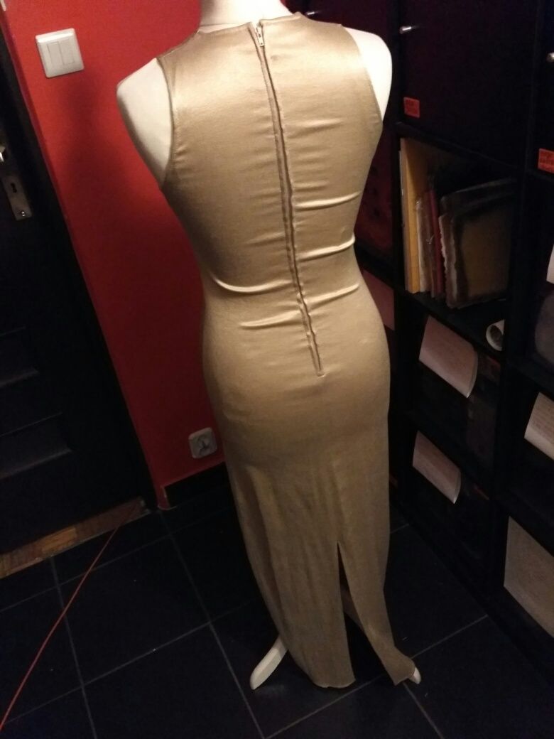 beżowa sukienka maxi półmat, typu druga skóra, mocno elastyczna