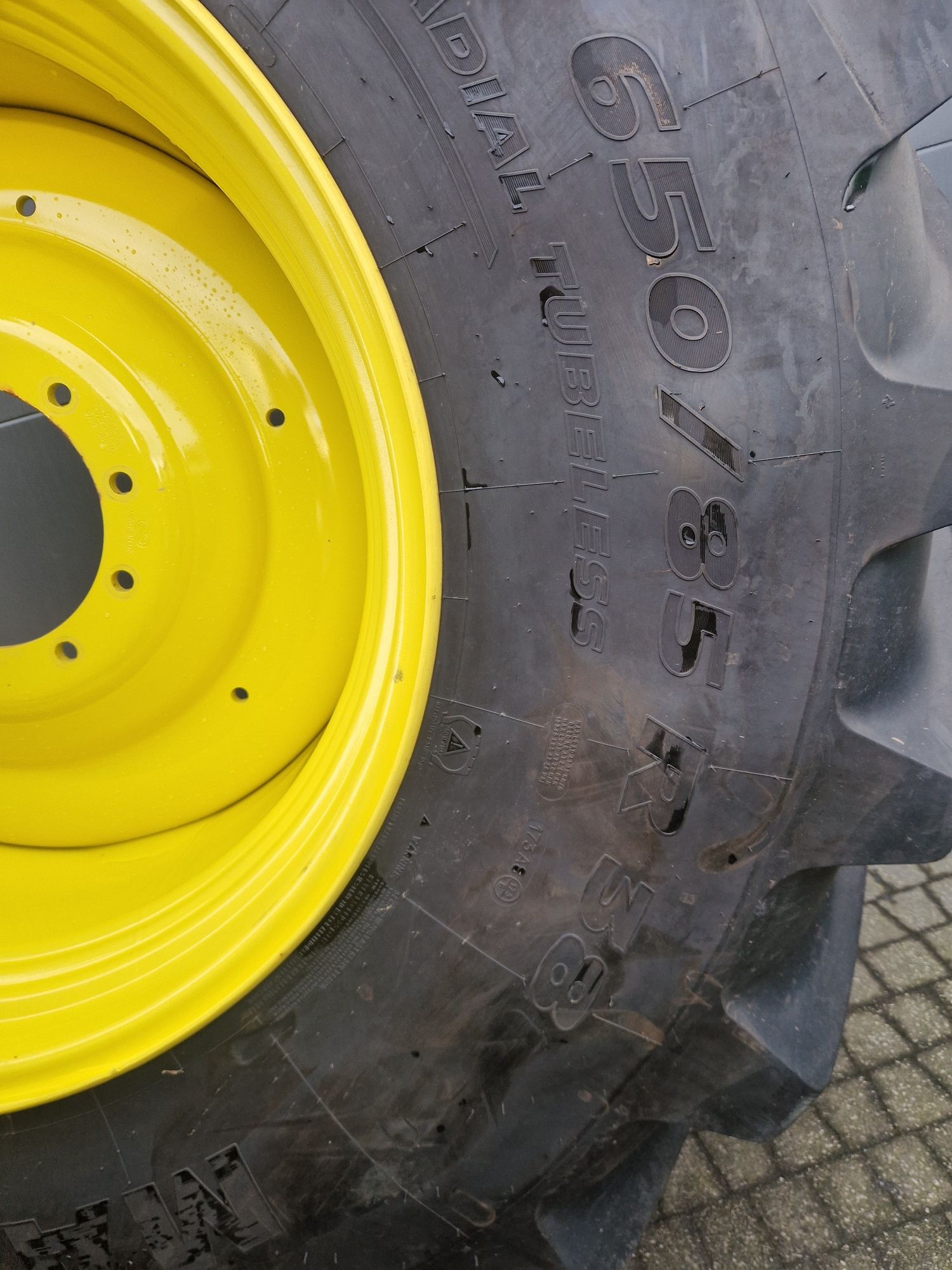 Koła John deere opona 650/85r38 Michelin MACHXBIB Felga 23x38