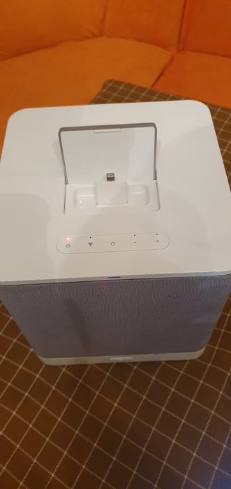 Arcam rCube портативна колонка