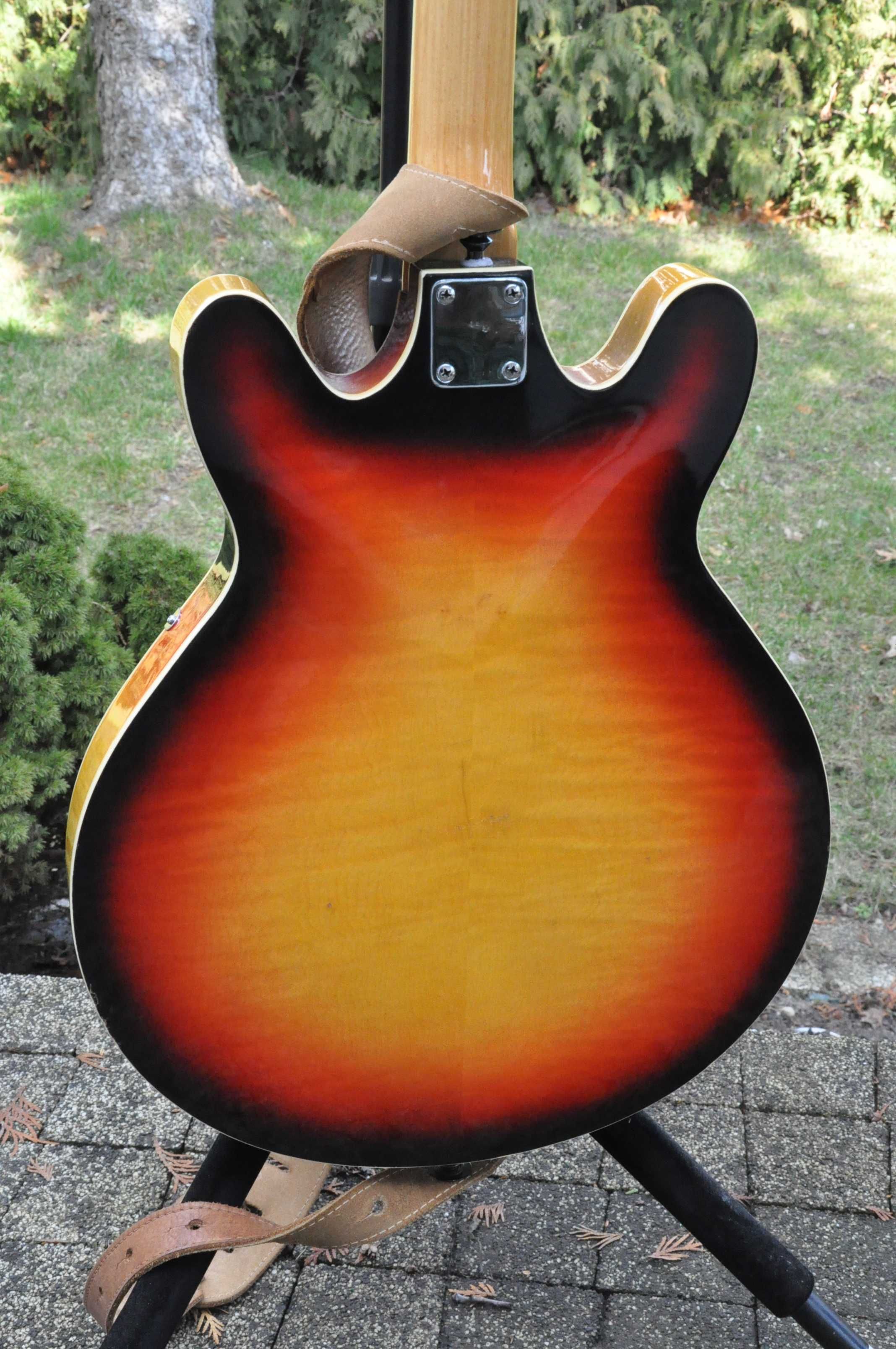 Gitara semi hollow body Kawai.
