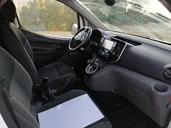 Carrinha Nissan e-200