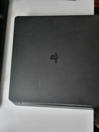 Konsola ps4 slim