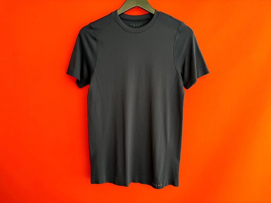 FALKE Оригінал чоловіча спортивна термо футболка розмір S