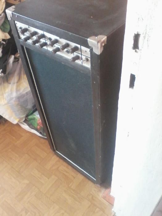 Piecyk gitarowy nagłosnienie kolumna głosnik wzmacniacz zamiana