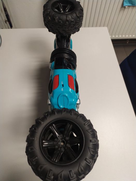 Interaktywne auto terenowe