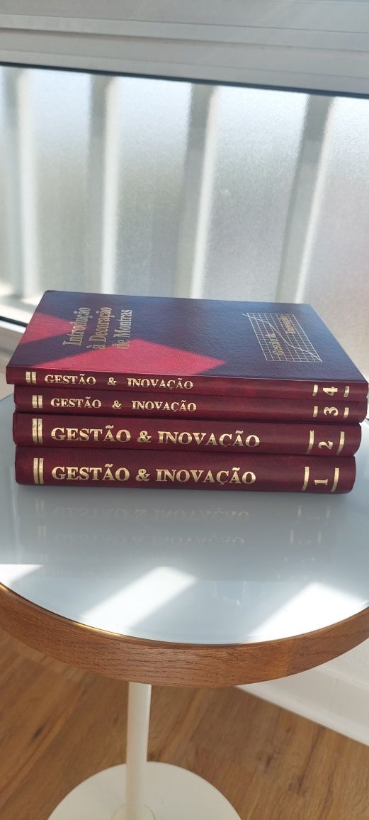 Coleção de livro sobre gestão e inovação