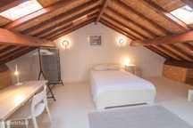 527704 - Quarto com cama de casal, com casa de...