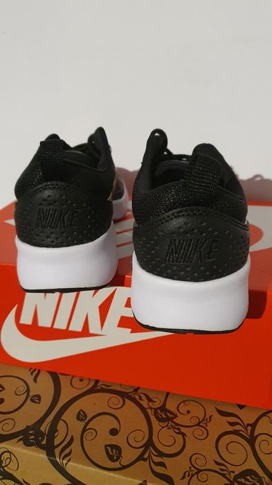 Sneakersy damskie czarne Nike Air Max Thea rozmiar 36.5  wkładka 23 cm