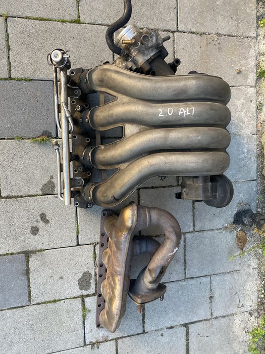 Колектор впуск випуск Audi VW 2.0 ALT