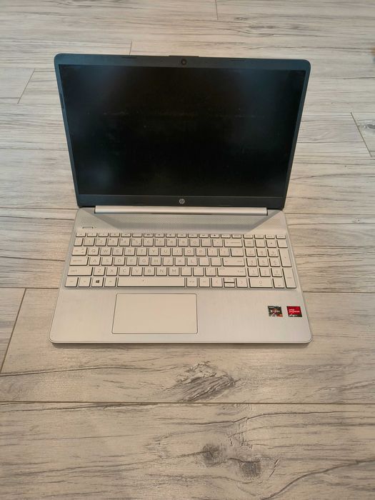 HP 15s Ryzen 7-5700/16GB/512/Win11 IPS Silver