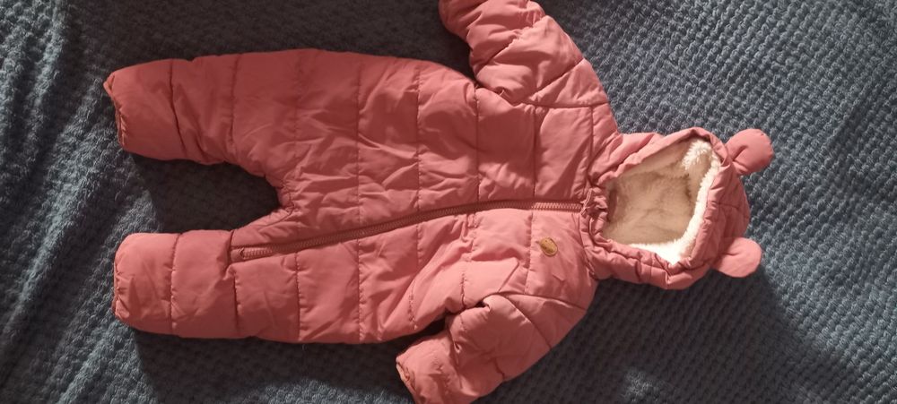 Зимние комбинезоны