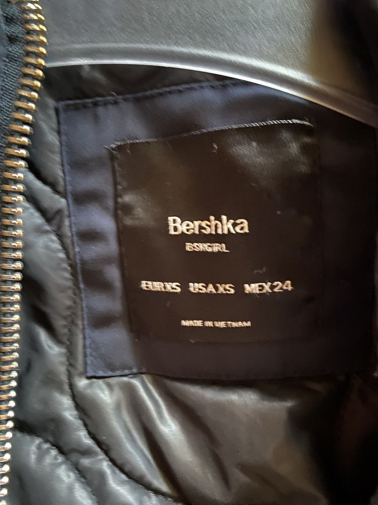 Жіноча парка/ женская парка Bershka (куртка)