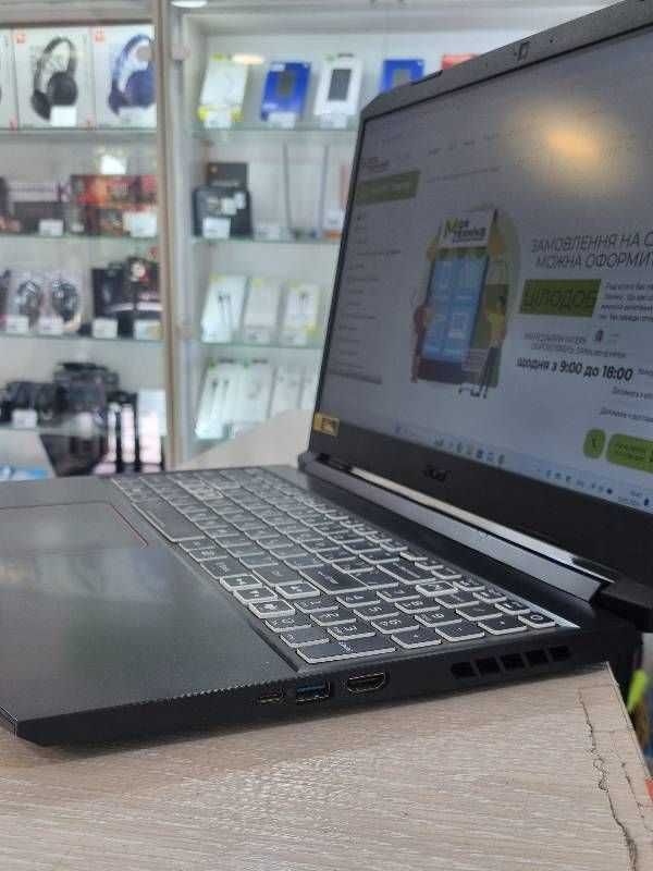 Ноутбук Acer AN515-55-51Y2