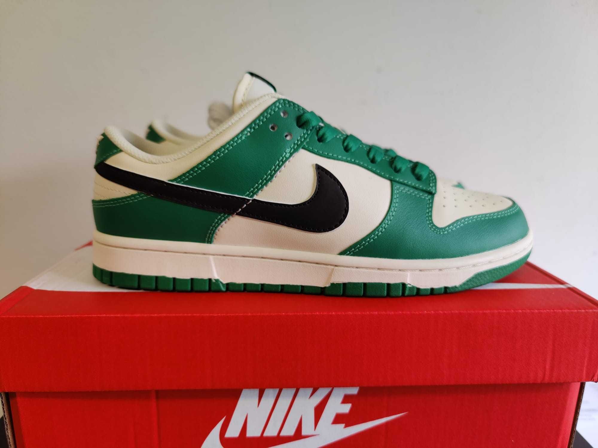 Nike Dunk Low Malachite green