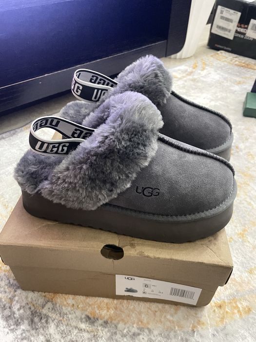 UGG Funkette com alça