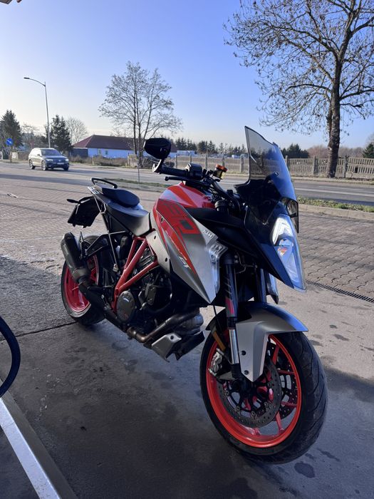 Ktm superduke 1290 GT 2018 Orange