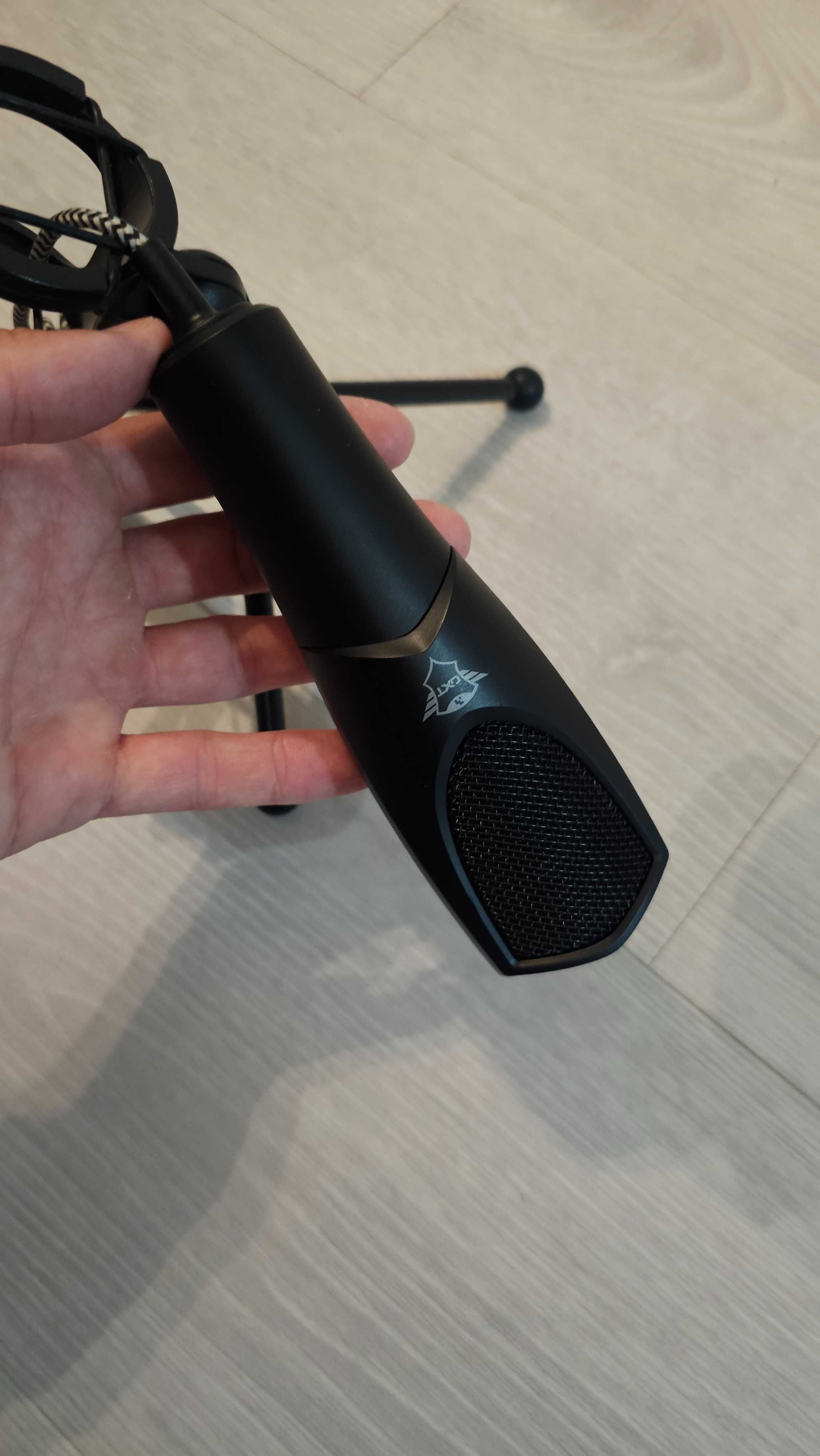 Microfone Trust GXT 232 Mantis e Pop Filter