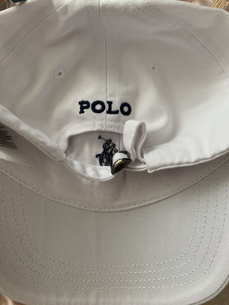 Chapeu branco Polo