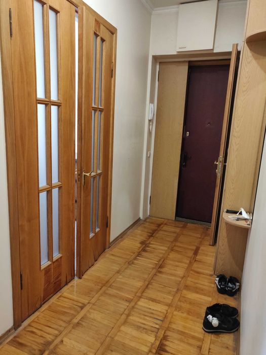 Березняковская 6 3-комнатная 2-сторонняя 2 балкона