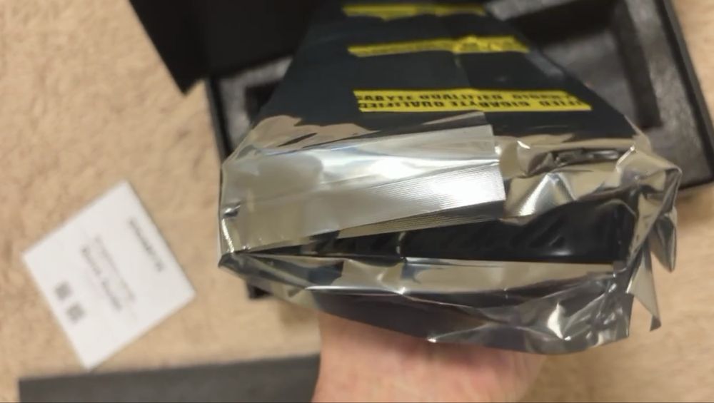 Gigabyte RX 7600XT 16 Gb