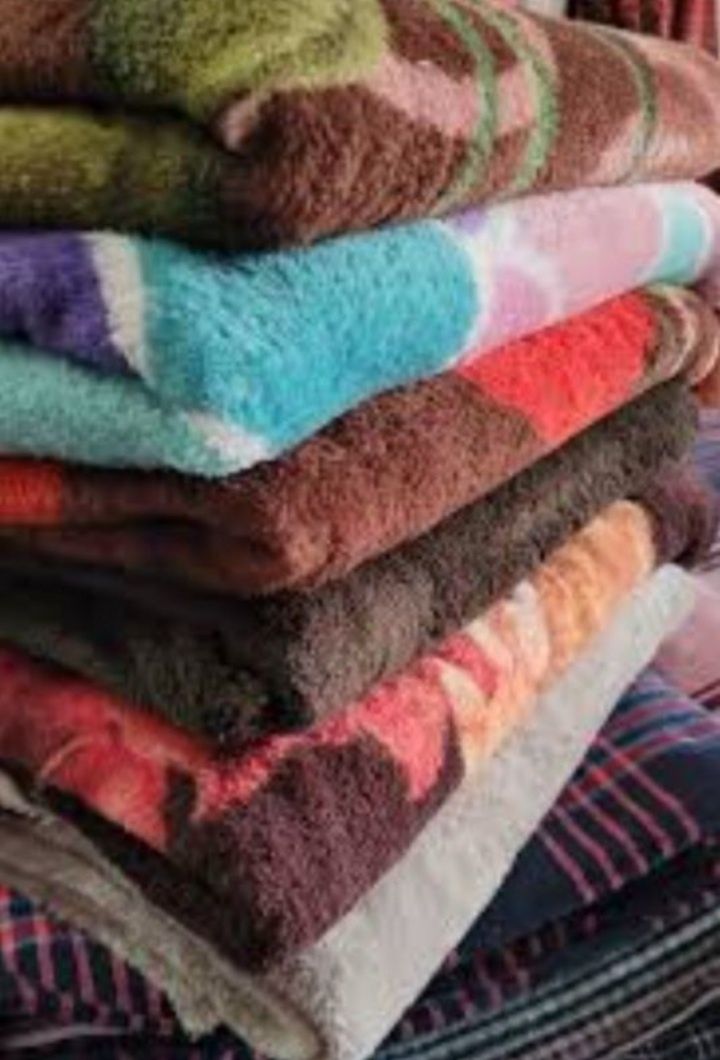 Cobertores diversos novos e semi-novos impecáveis