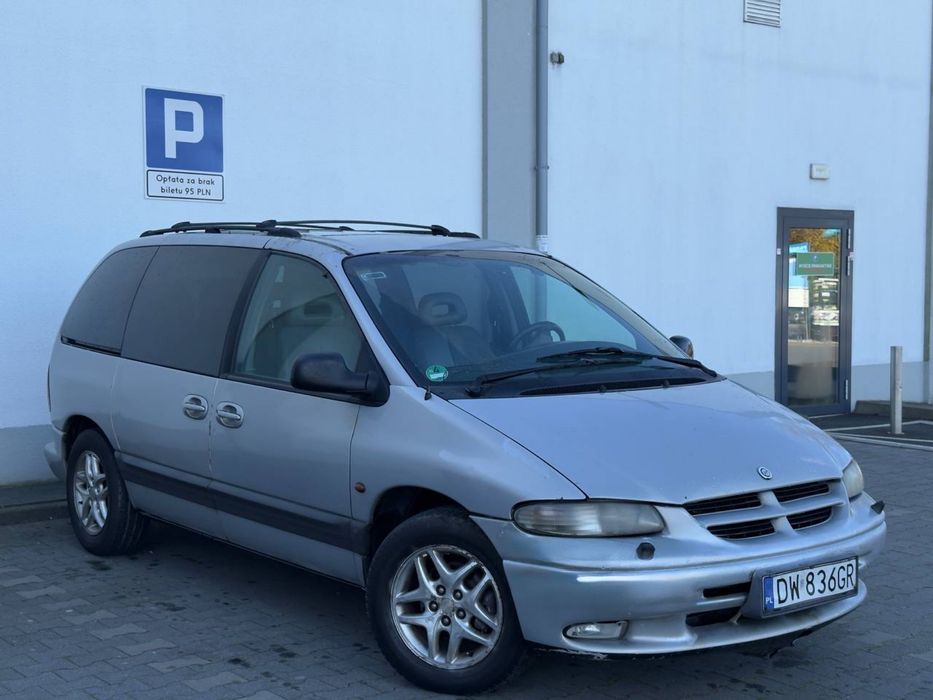 Chrysler Voyager 2.5d // Klima // Nowy Rozrzad // Rodzinny // Zamiana