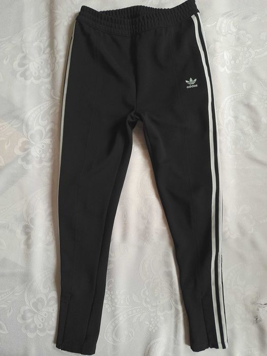 spodnie dresowe damskie adidas super model