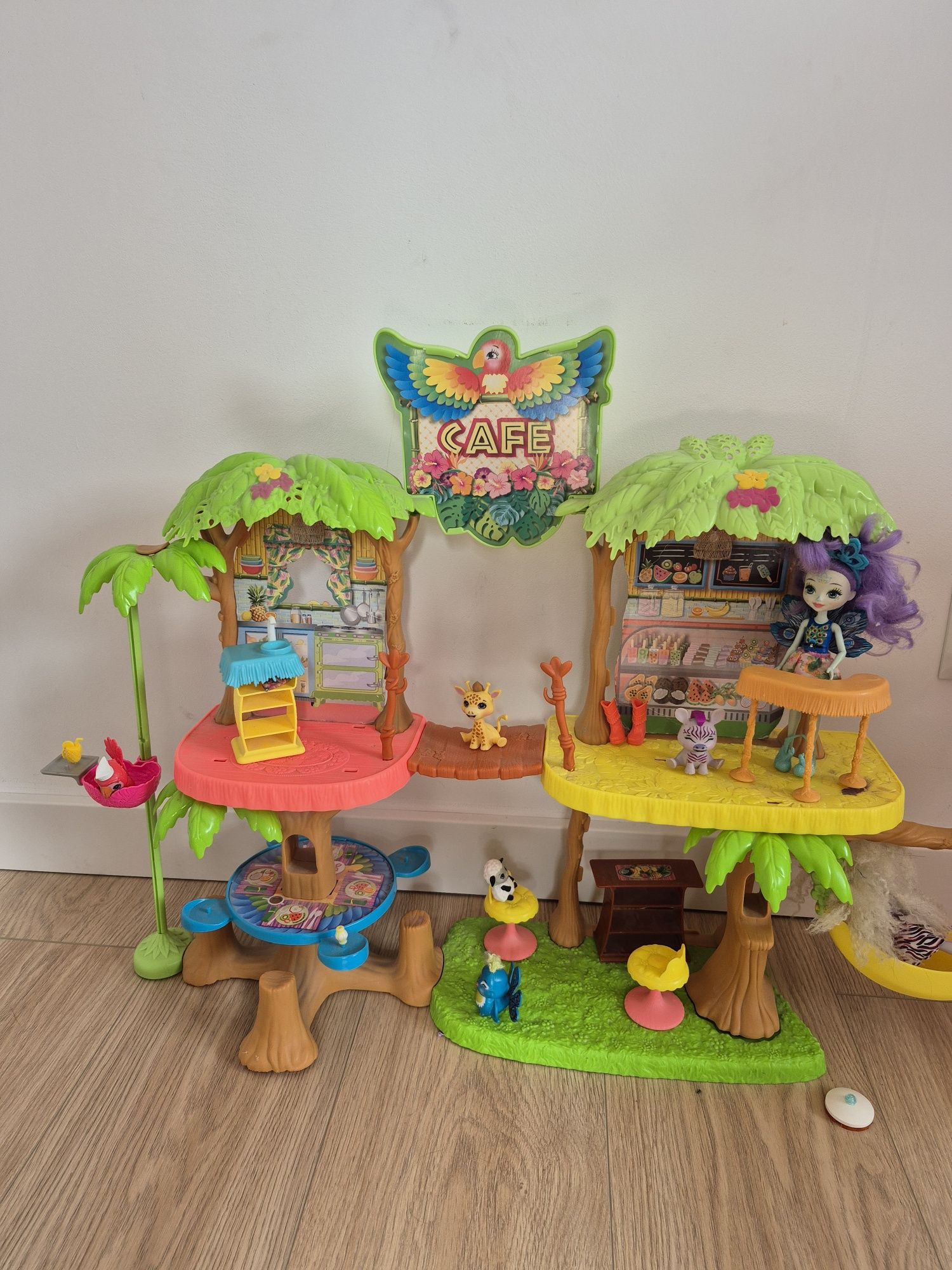 Domek enchantimals