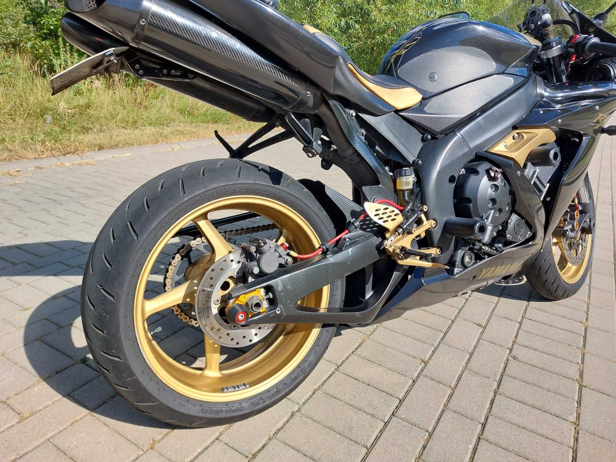 Yamaha R1 RN12 2004r.