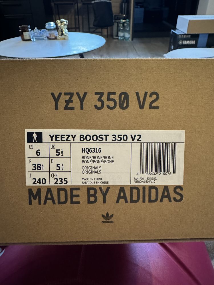 Nowe buty Yeezy Boost 350 V2