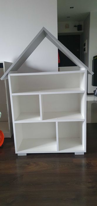 Sprzedam regał domek