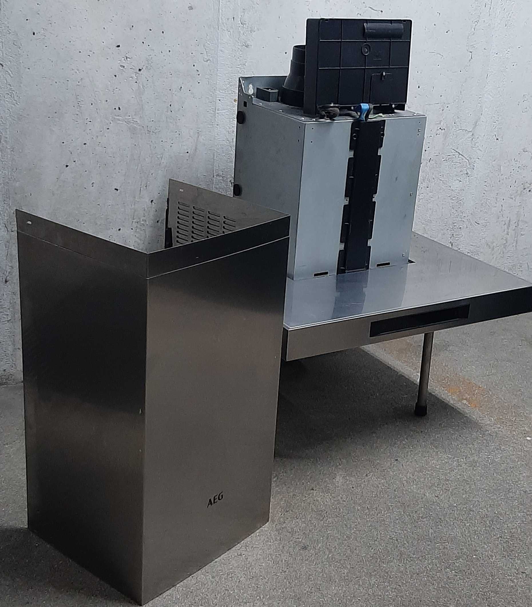 Exaustor em inox AEG