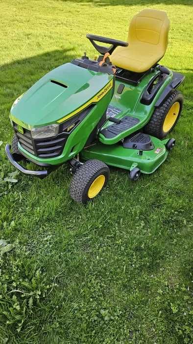 Traktorek John Deere S180