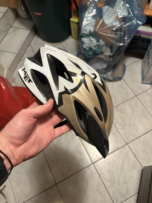 Kask rowerowy MET rozmiar L