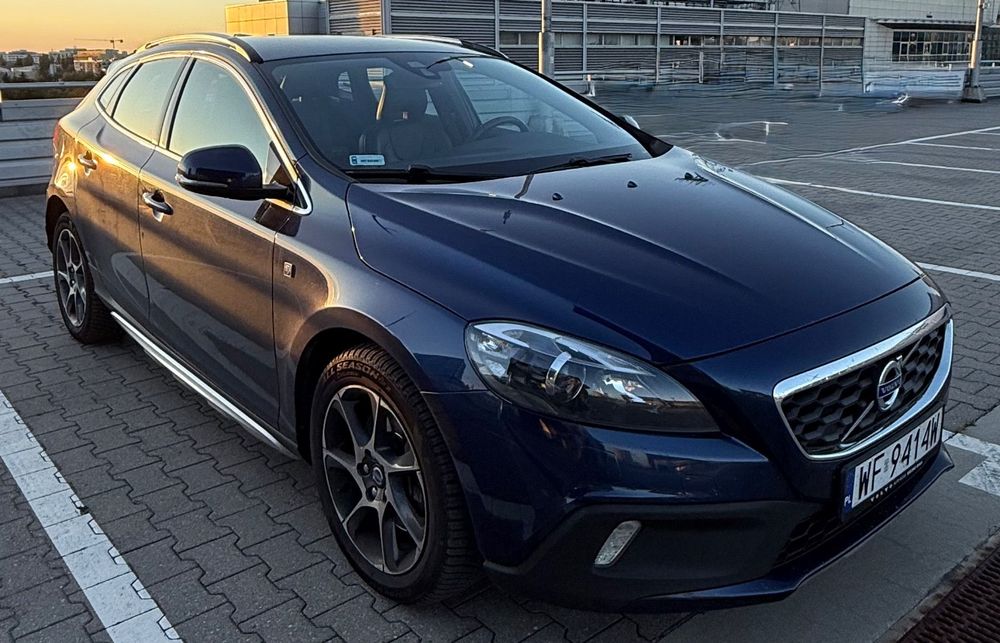 Volvo V40 Cross Country volvo v40 cross country ocean race